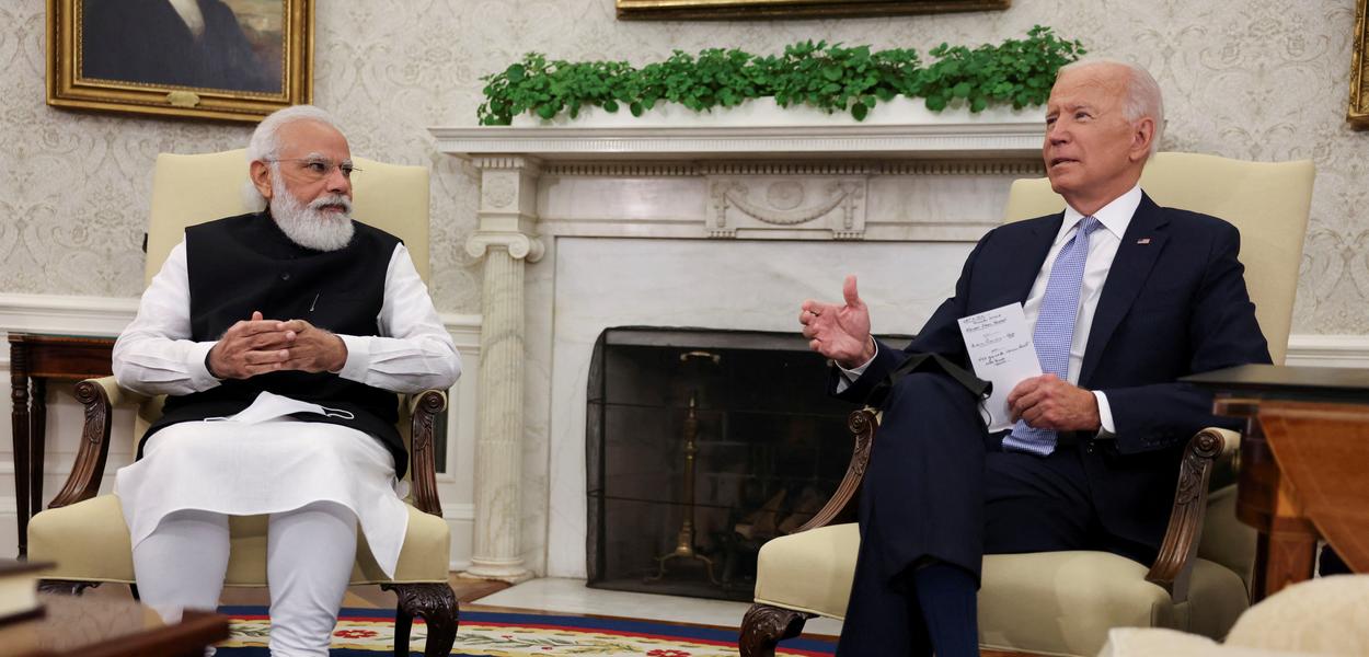 FILE PHOTO: U.S. President Joe Biden meets with India's Prime Minister Narendra Modi in the Oval Office at the White House in Washington, U.S., September 24, 2021. REUTERS/Evelyn Hockstein/File Photo