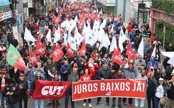 Manifestação contra o BC ocupou o centro de São Bernardo - 16.06.2023