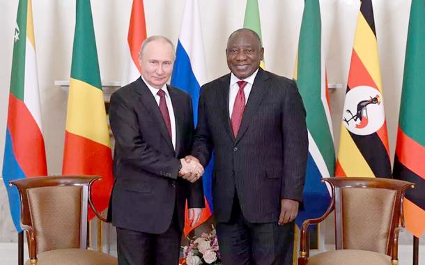 Vladimir Putin e Cyril Ramaphosa