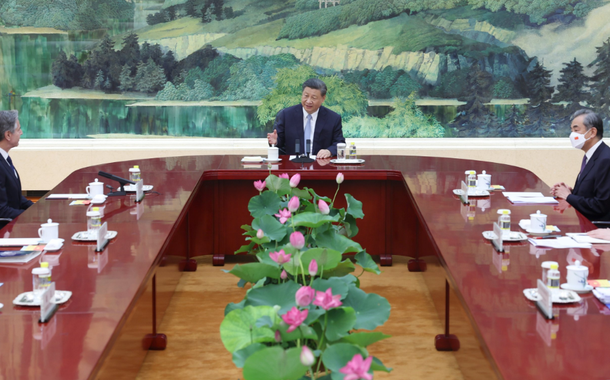 Xi Jinping, Antony Blinken e oficiais de alto escalão da China e dos Estados Unidos se encontram em Beijing, China, 19/6/23