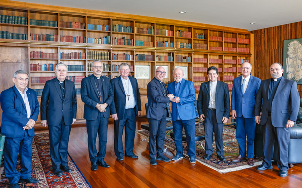Lula em encontro com bispos