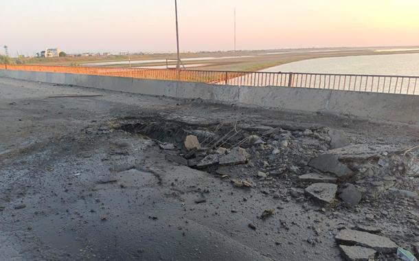 Ponte da Crimeia, atacada pela Ucrânia, segundo autoridades locais. Foto: Vladimir Saldo via Telegram/Handout via REUTERS