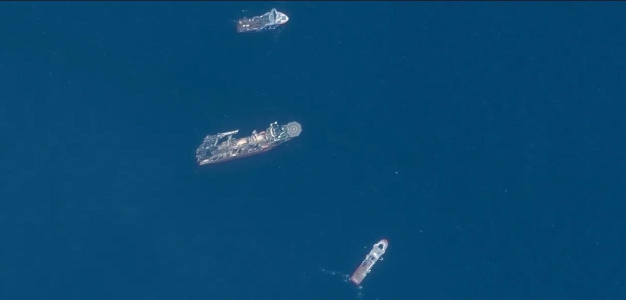 Navios encontram destroços do submarino que desapareceu na região onde o Titanic naufragou