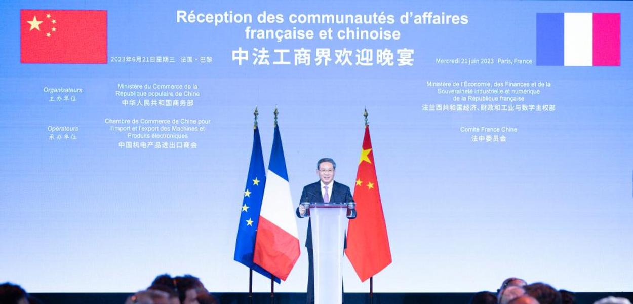 Li Qiang, premiê da China, fala em evento em Paris com empresários chineses e franceses