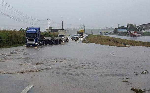 Enchentes em Pernambuco