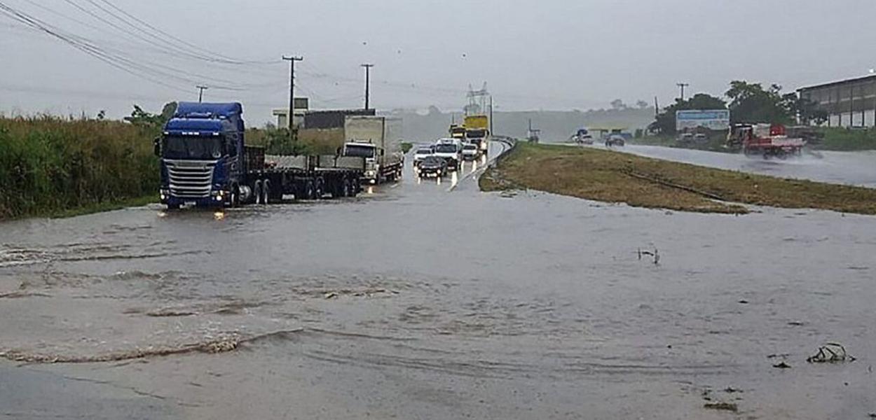 Enchentes em Pernambuco