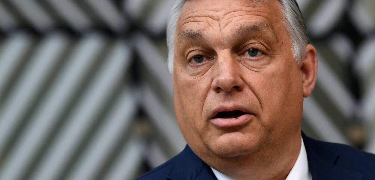 FILE PHOTO: Hungary's Prime Minister Viktor Orban addresses the media as he arrives on the first day of the European Union summit at The European Council Building in Brussels, Belgium June 24, 2021. John Thys/Pool via REUTERS/File Photo