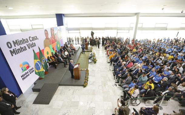 Brasília (DF), 13/07/2023 - O presidente Luiz Inácio Lula da Silva participa de cerimônia de assinatura do projeto de lei que cria o novo programa Minha Casa, Minha Vida